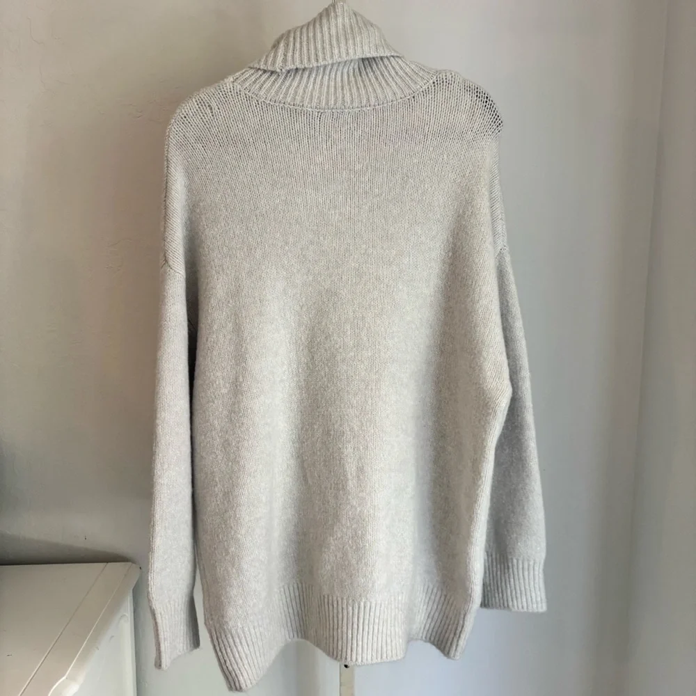 Zara Oversized Fuzzy Turtleneck Sweater in Silver/Pale Gray, Small - Picture 2 of 7